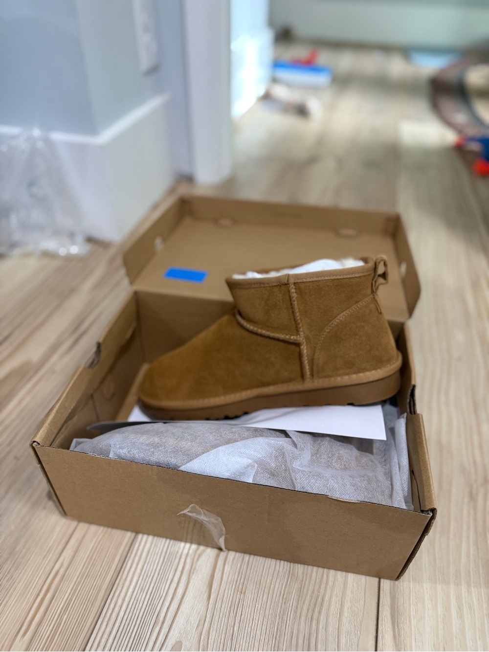 NWT Bruno Marc Chestnut Suede Mini Ankle Winter Boots Size 9.5 - Picture 2 of 4
